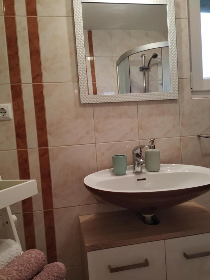 Studio Apartman Violeta II - 50M From The Beach Traù Esterno foto