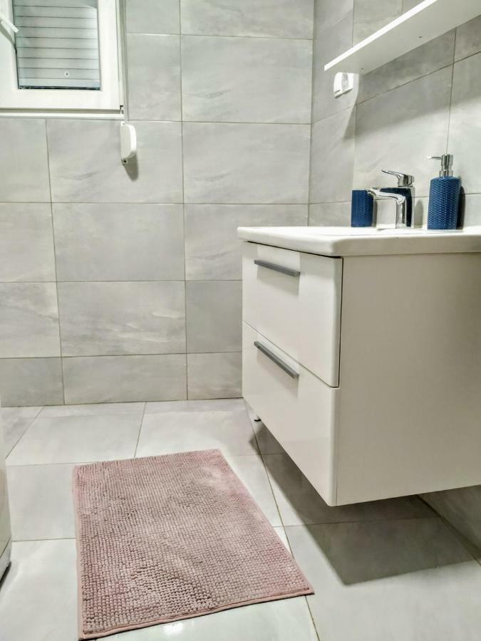 Studio Apartman Violeta II - 50M From The Beach Traù Esterno foto