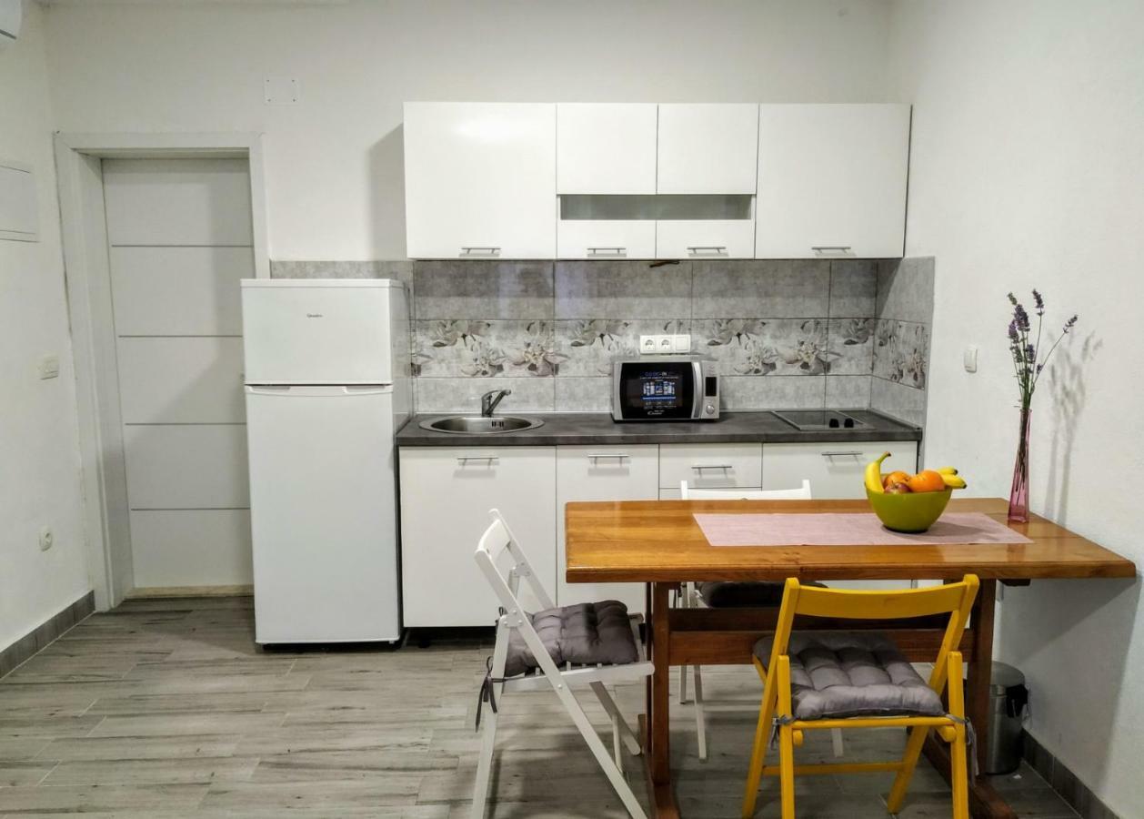 Studio Apartman Violeta II - 50M From The Beach Traù Esterno foto